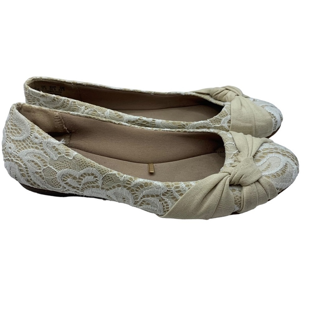 Fergalicious By Fergie Women’s Lace Beige Flats Slip On Ballet Shoes Size 6.5‌‌